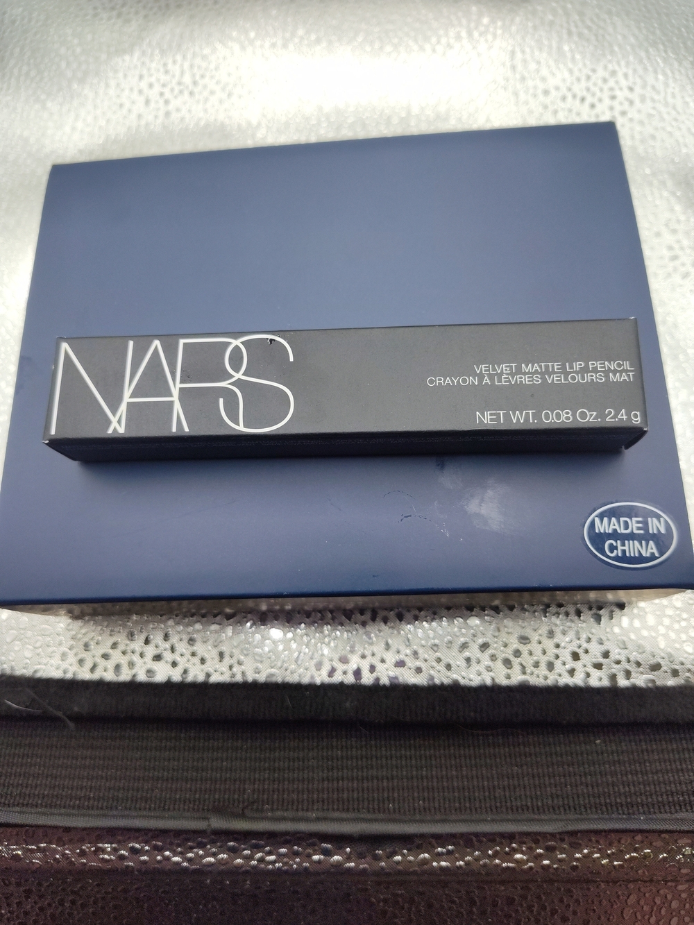 NARS Velvet Matte Lip Pencil Famous Red 2489 - Black Packaging